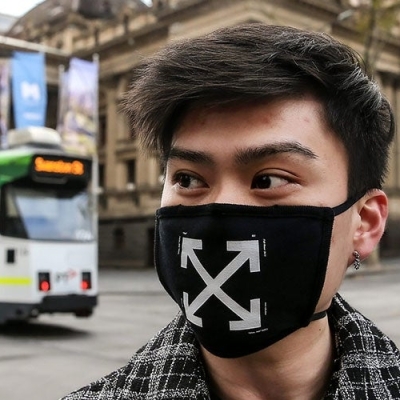 Melbourne man with facemask
